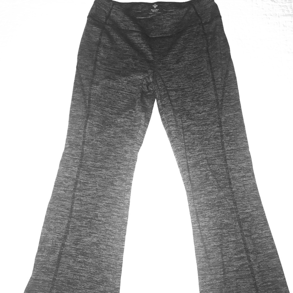 Simply Vera Wang, simply breathe yoga pant